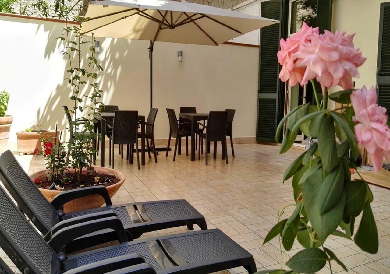B&B Al Centro Storico Naples Exterior photo