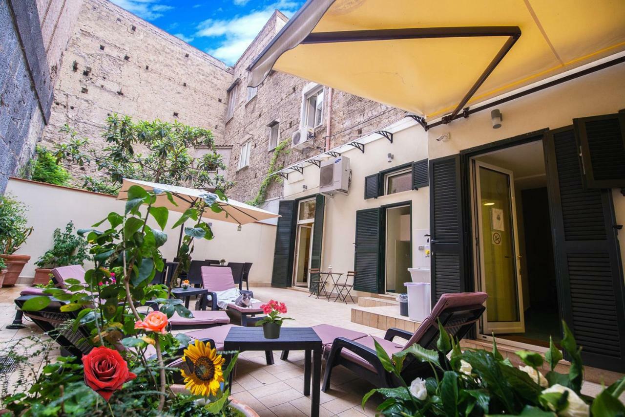B&B Al Centro Storico Naples Exterior photo