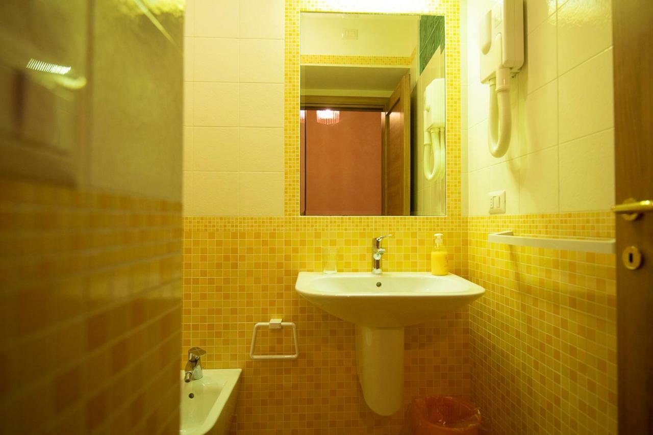 B&B Al Centro Storico Naples Exterior photo