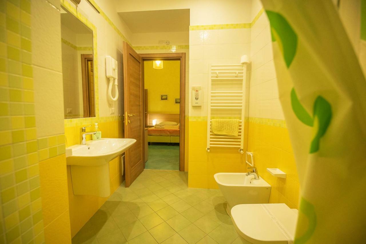 B&B Al Centro Storico Naples Exterior photo